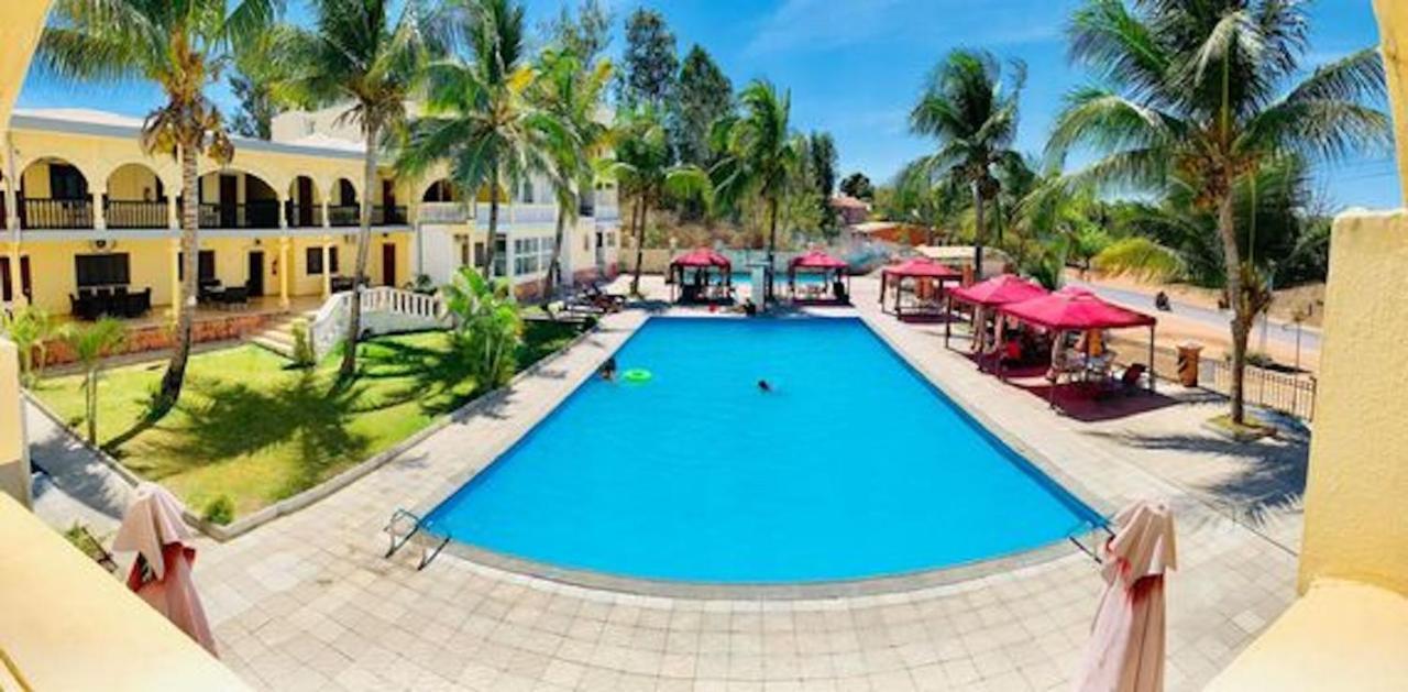 New Park Resort Mahajanga Exterior photo